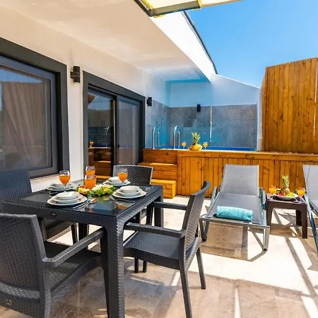 Apartamento Near Kaputas, Luxury Apartment With Pool