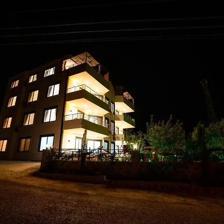 Apartamento Near Kaputas, Luxury Apartment With Pool