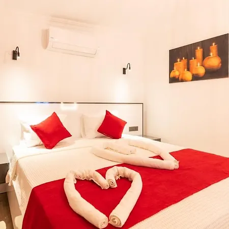 Near Kaputas, Luxury Apartment With Pool Kaş