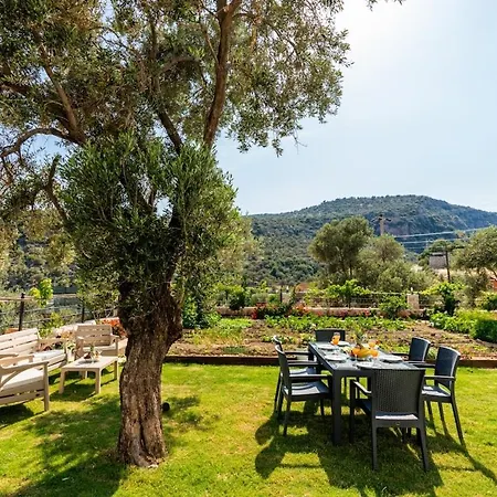 Near Kaputas, Luxury Apartment With Pool شقة